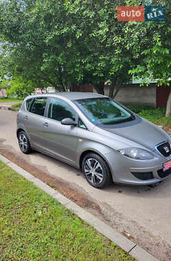 Минивэн SEAT Altea 2008 в 