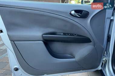 Минивэн SEAT Altea 2006 в 