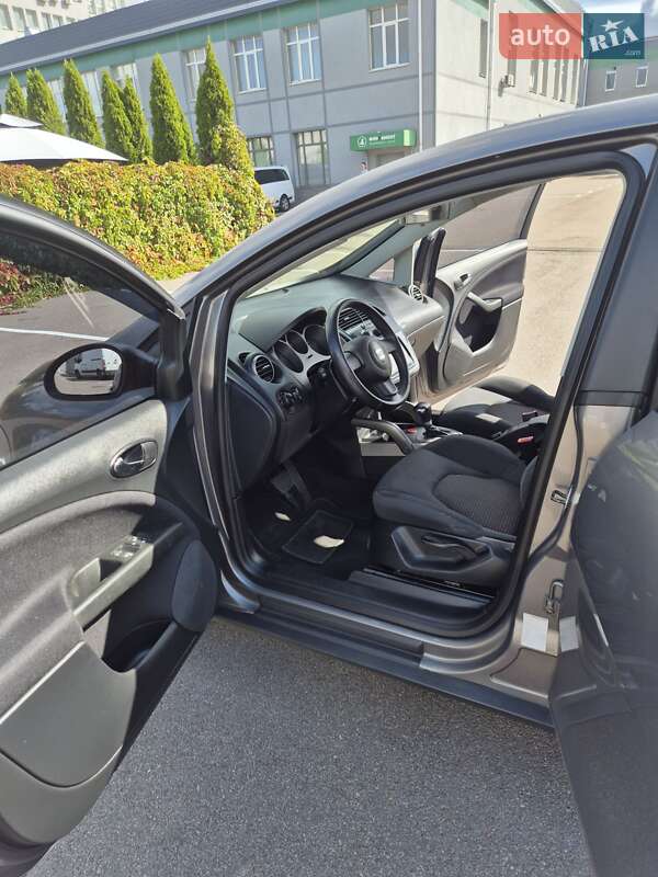 Минивэн SEAT Altea 2005 в Киеве