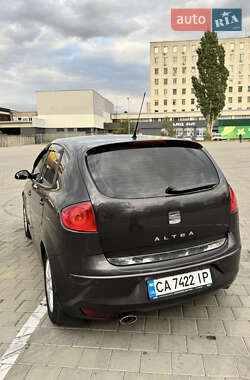Минивэн SEAT Altea 2004 в 
