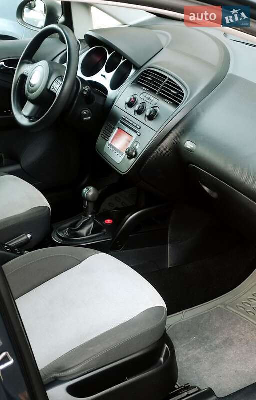 Минивэн SEAT Altea 2008 в Полтаве