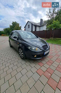 Минивэн SEAT Altea 2005 в 