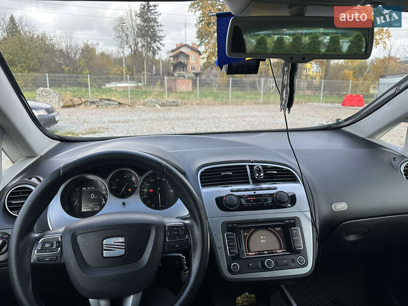 Минивэн SEAT Altea 2011 в Львове