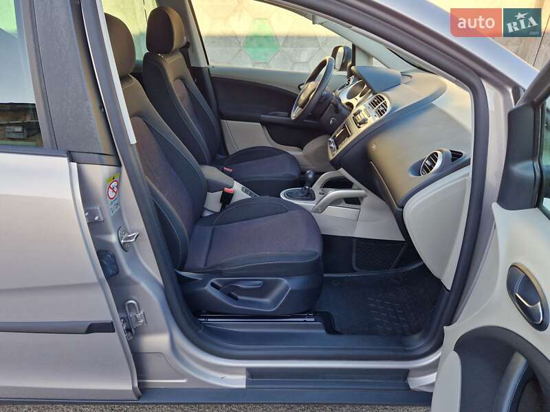 Мінівен SEAT Altea 2010 в Києві фото 59 Мінівен SEAT Altea 2010 в Києві