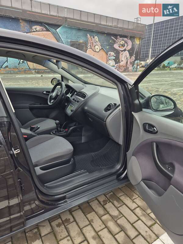 Минивэн SEAT Altea 2005 в Киверцах