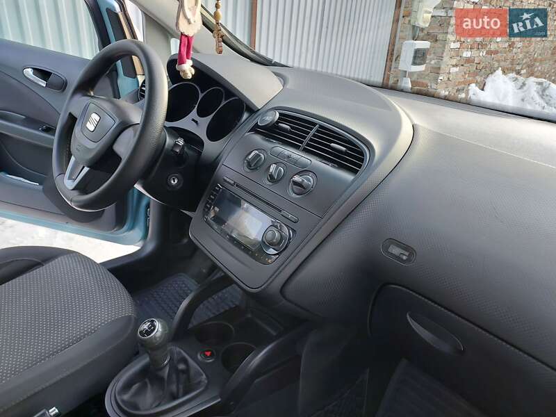 Минивэн SEAT Altea 2010 в Луцке
