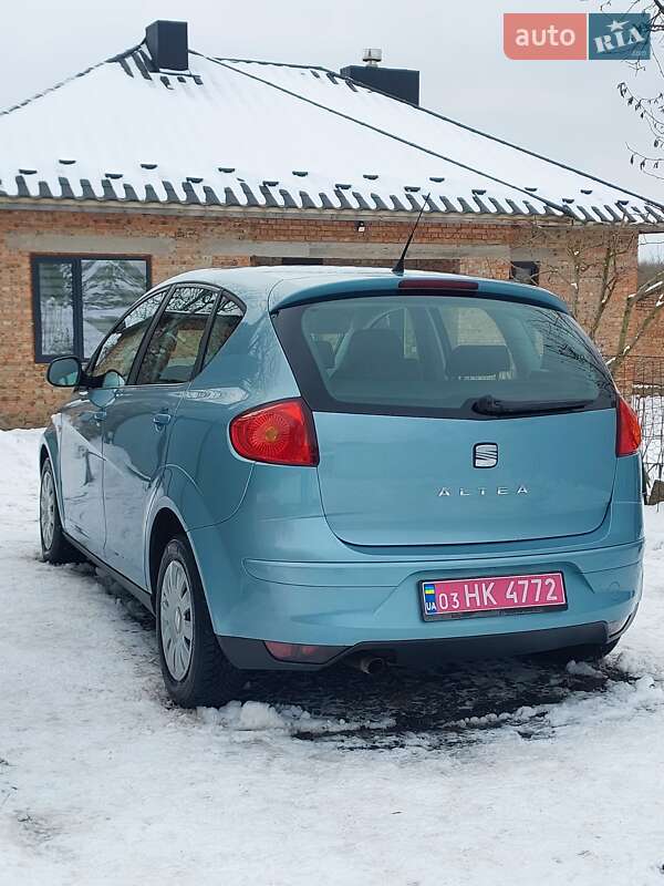 Минивэн SEAT Altea 2010 в Луцке