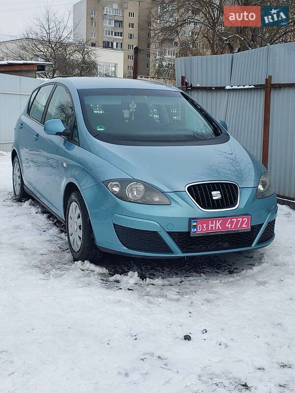 Минивэн SEAT Altea 2010 в Луцке