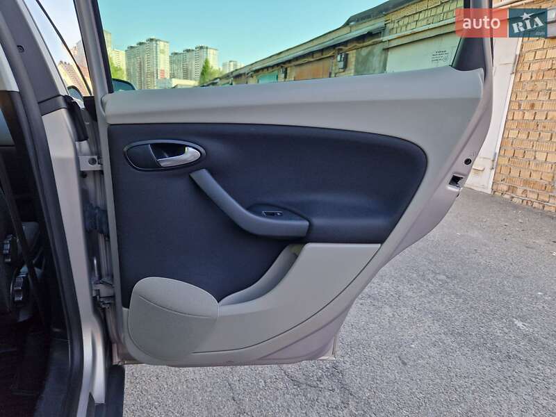 Минивэн SEAT Altea 2010 в Киеве фото 45 Минивэн SEAT Altea 2010 в Киеве