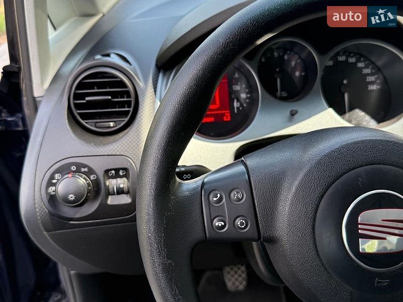 Минивэн SEAT Altea 2008 в Луцке