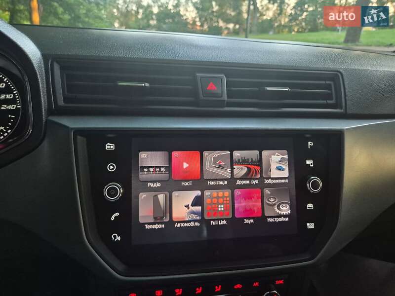 Внедорожник / Кроссовер SEAT Arona 2018 в Львове