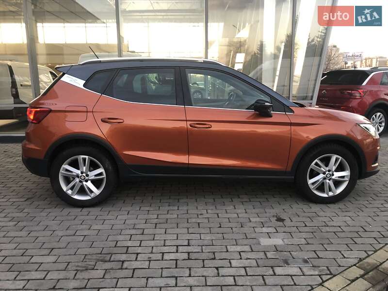 Внедорожник / Кроссовер SEAT Arona 2019 в Киеве