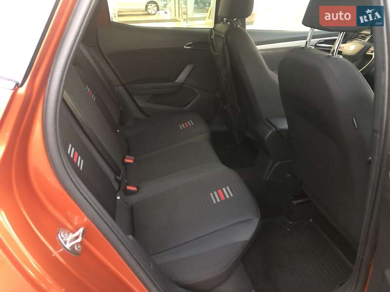 Внедорожник / Кроссовер SEAT Arona 2019 в Киеве