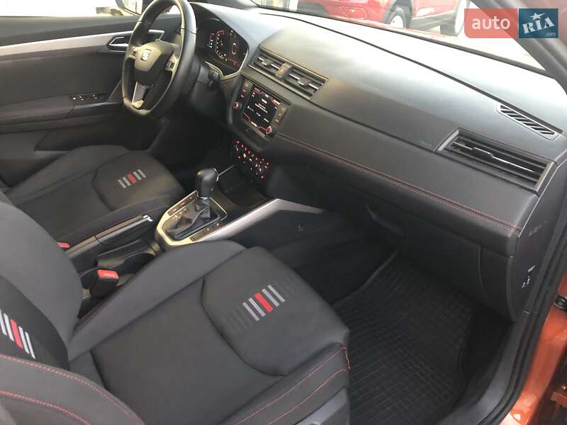 Внедорожник / Кроссовер SEAT Arona 2019 в Киеве