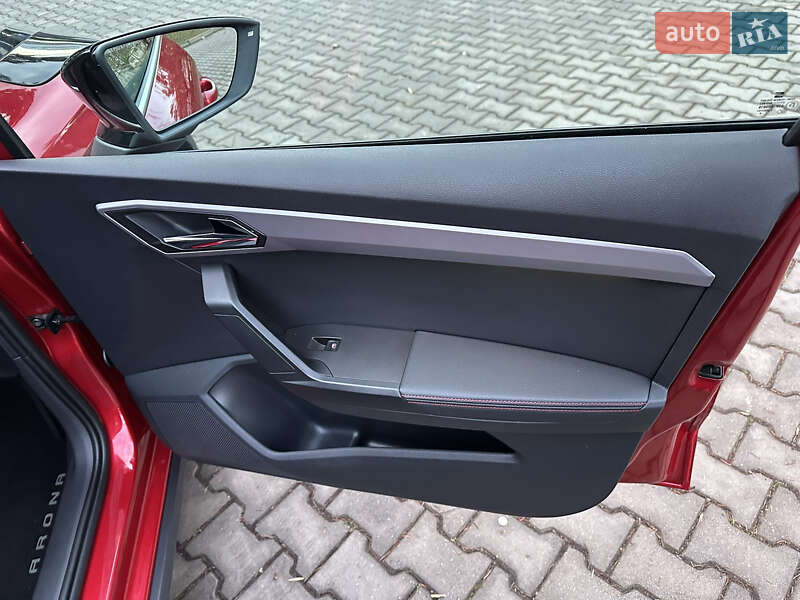 Внедорожник / Кроссовер SEAT Arona 2019 в Черновцах