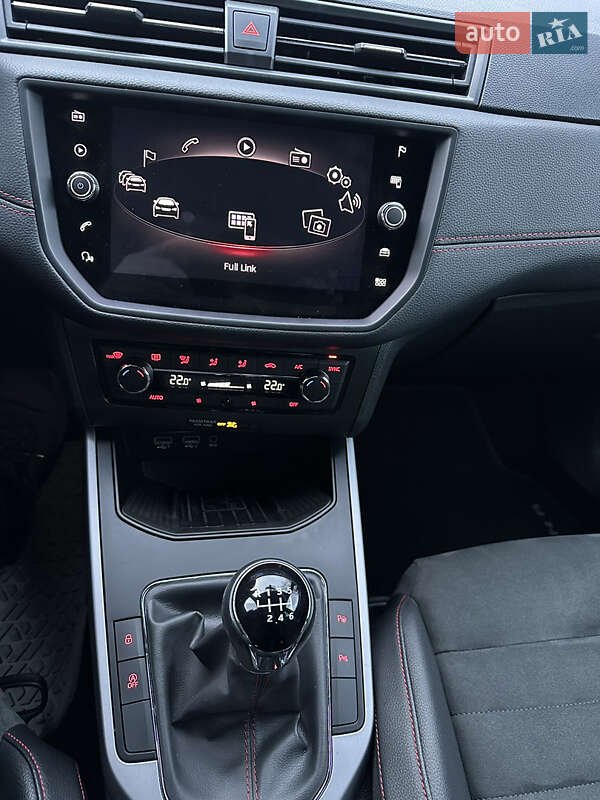 Внедорожник / Кроссовер SEAT Arona 2019 в Черновцах