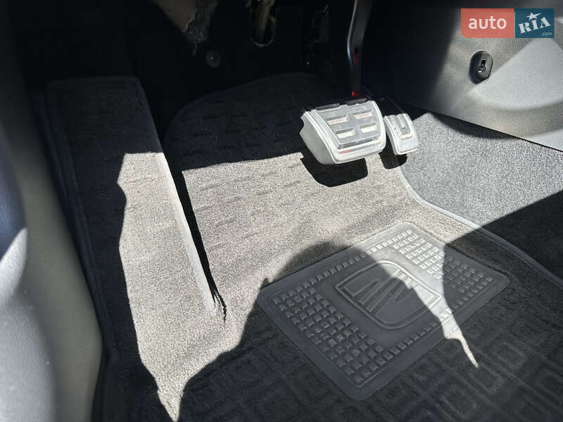 Позашляховик / Кросовер SEAT Ateca 2018 в Дніпрі