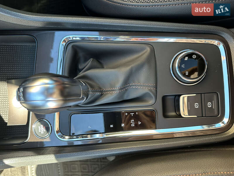 Позашляховик / Кросовер SEAT Ateca 2018 в Дніпрі