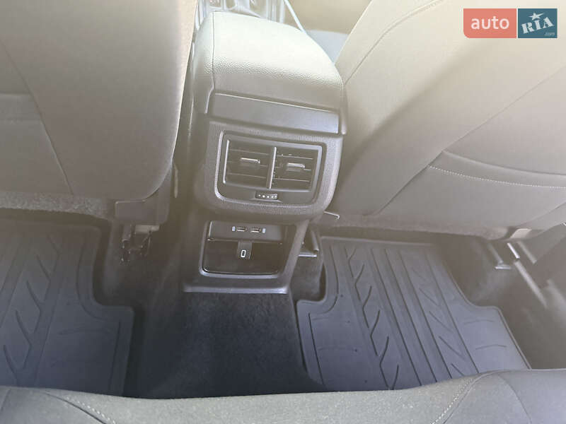 Внедорожник / Кроссовер SEAT Ateca 2019 в Староконстантинове