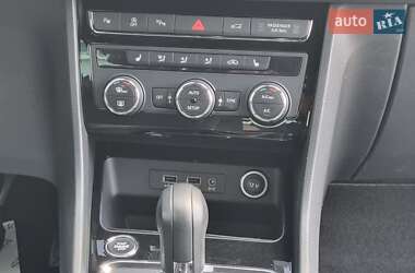 Внедорожник / Кроссовер SEAT Ateca 2017 в 