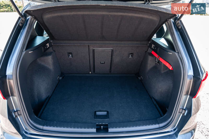 Внедорожник / Кроссовер SEAT Ateca 2019 в Киеве фото 45 Внедорожник / Кроссовер SEAT Ateca 2019 в Киеве