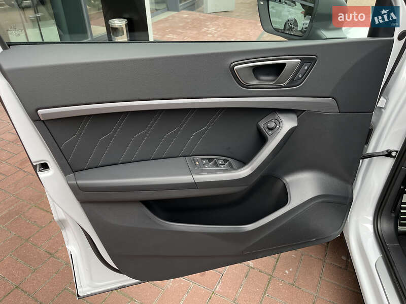 Внедорожник / Кроссовер SEAT Ateca 2024 в Киеве
