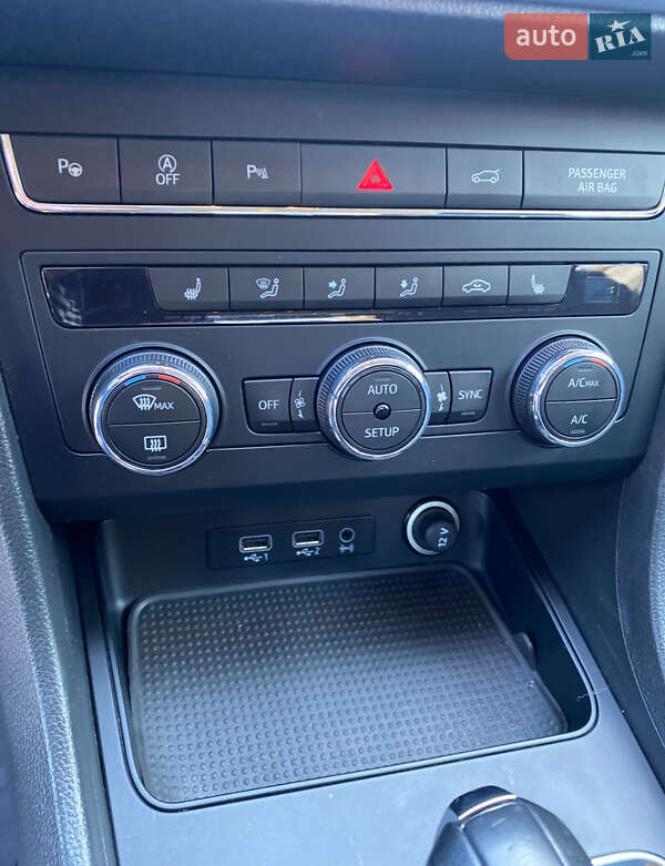 Внедорожник / Кроссовер SEAT Ateca 2019 в Староконстантинове