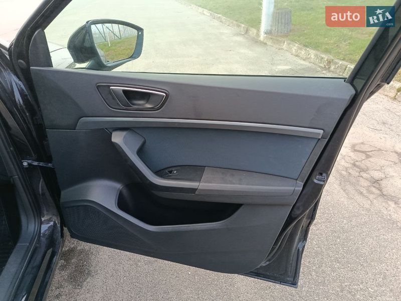 Внедорожник / Кроссовер SEAT Ateca 2017 в Киеве