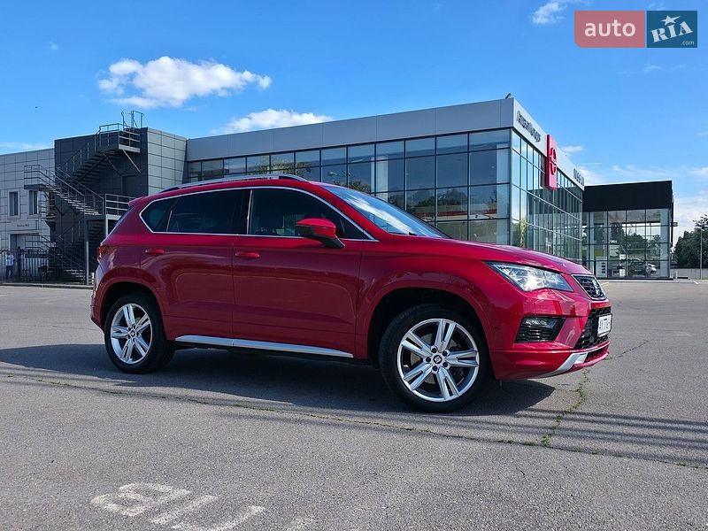 Позашляховик / Кросовер SEAT Ateca 2019 в Харкові
