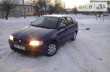 Седан SEAT Cordoba 2000 в Харькове