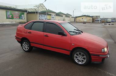 Седан SEAT Cordoba 1996 в Львове