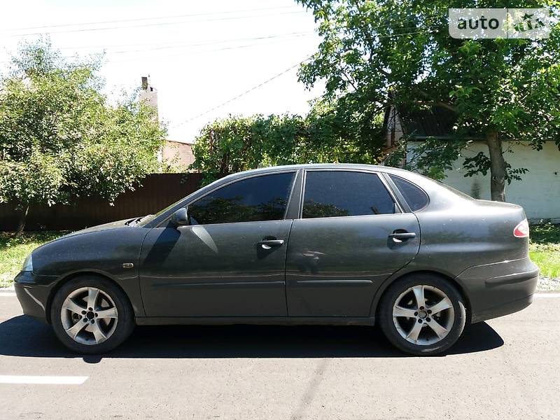 Седан SEAT Cordoba 2008 в Дніпрі