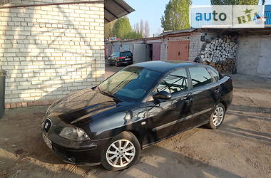 Седан SEAT Cordoba 2007 в Киеве