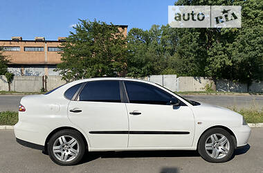 Седан SEAT Cordoba 2004 в 