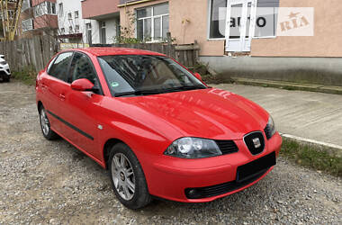 Седан SEAT Cordoba 2003 в Чернівцях