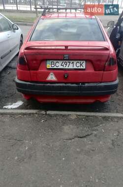 Хэтчбек SEAT Cordoba 1996 в Львове