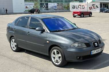 Седан SEAT Cordoba 2008 в Запорожье