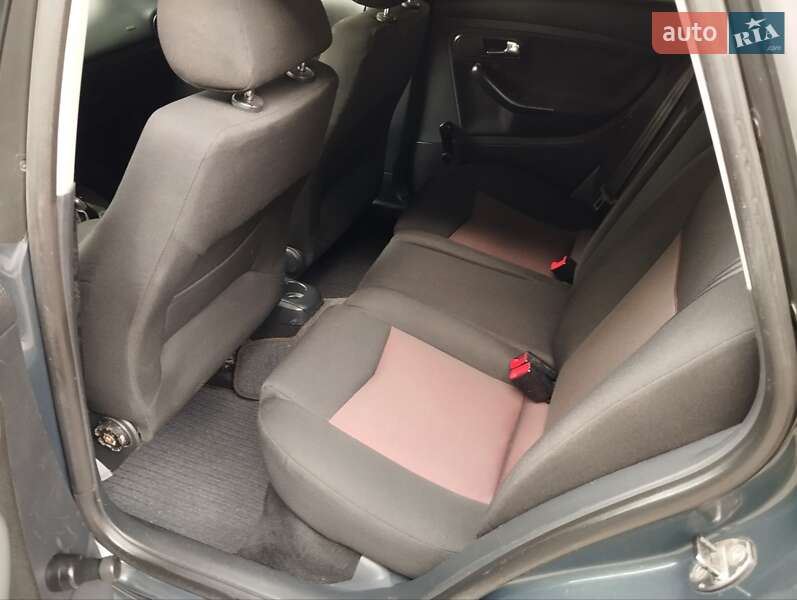 Седан SEAT Cordoba 2007 в Виннице