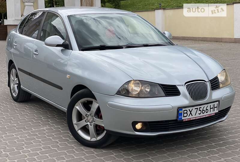 Седан SEAT Cordoba 2007 в Остроге