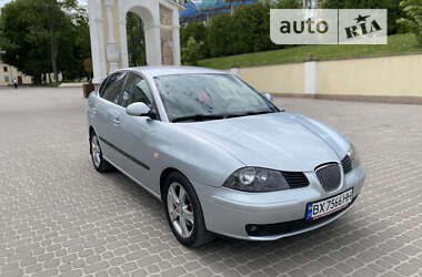 Седан SEAT Cordoba 2007 в Остроге