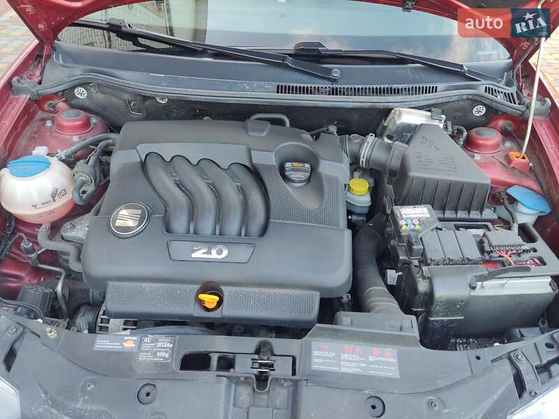 Седан SEAT Cordoba 2008 в Павлограде