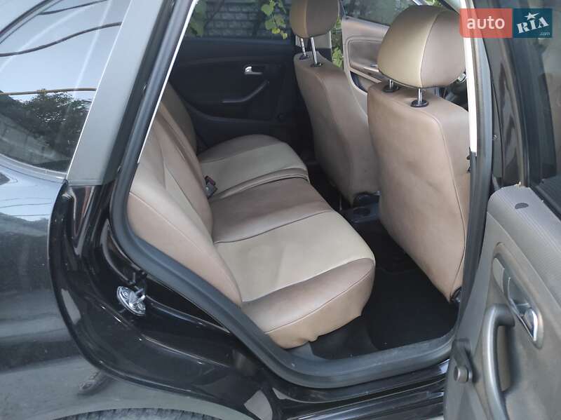 Седан SEAT Cordoba 2008 в Новомосковске