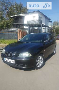 Седан SEAT Cordoba 2006 в Львове