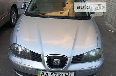 Седан SEAT Cordoba 2005 в Киеве