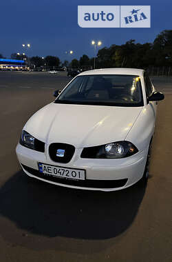 Седан SEAT Cordoba 2003 в Дніпрі