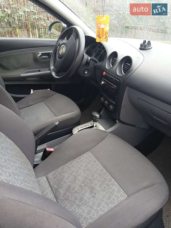 Седан SEAT Cordoba 2007 в Боровій