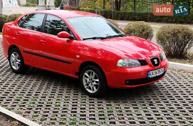 Седан SEAT Cordoba 2003 в Киеве