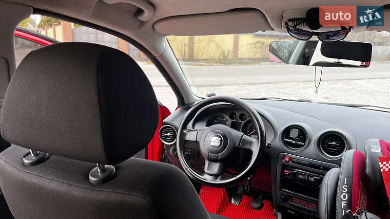 Седан SEAT Cordoba 2007 в Киеве