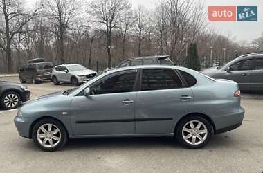 Седан SEAT Cordoba 2006 в 