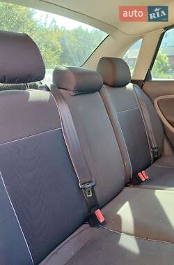 Седан SEAT Cordoba 2007 в 